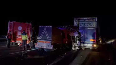 Mersin'de Kaza: 3 Ölü, 16 Yaralı