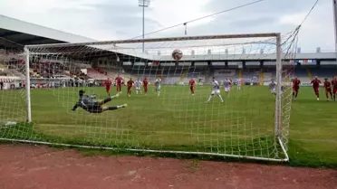 Afyonspor, Ayvalıkgücü ile 3-3 Beraber Kaldı