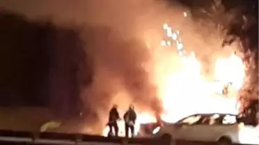 Gebze'de Seyir Halindeki Otomobil Yandı