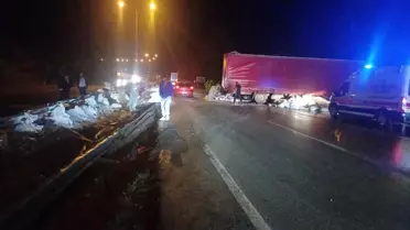 Kavak'ta TIR Bariyerlere Çarptı