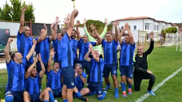 8. Dostluk ve Kardeşlik Futbol Turnuvası'nda Şampiyon Beylerbeyi Master Takımı
