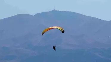 Erzurum'da Yamaç Paraşütü Kursu Heyecanı