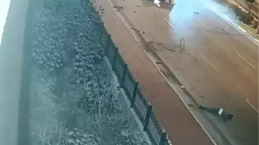 İskenderun'da Otomobil Yayalara Çarptı