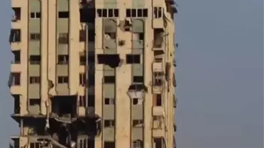 İsrail, Gazze'nin En Yüksek Binasını Vurdu