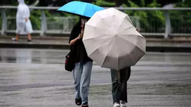 Bualoi Tayfunu Vietnam'da Can aldı