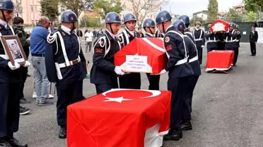 Aksaray'da şehit jandarmalar gözyaşlarıyla memleketlerine uğurlandı