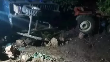 Traktör Devrildi, Genç Sürücü Ağır Yaralandı