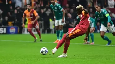 Osimhen'den Liverpool'a karşı tarihe geçen gol
