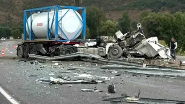 Sivas'ta Otobüs ile Tır Çarpıştı: 18 Yaralı