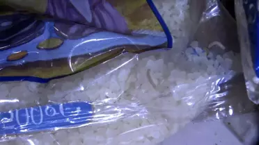 Şanlıurfa'da Market Denetimlerinde Sağlığa Tehdit Oluşturan Ürünler Ele Geçirildi