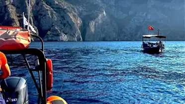 Fethiye'de Sürüklenen Tekne Kurtarıldı