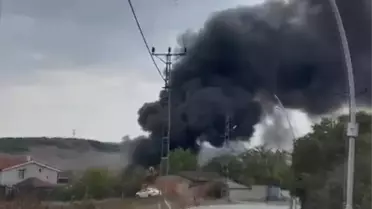 Arnavutköy'de Plastik Fabrikasında Yangın