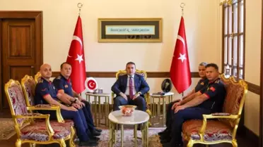 Bilecik Valisi İtfaiye Personelini Ağırladı