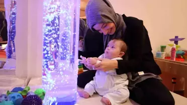 Down Sendromlu Hümeyra’nın Terapisi ile Gelişimi Takdir Topluyor