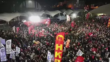 Özgür Özel Küçükçekmece'de konuştu