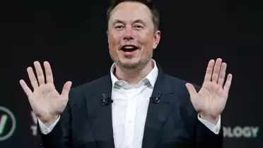 Elon Musk serveti 500 milyar dolara ulaşan ilk kişi oldu