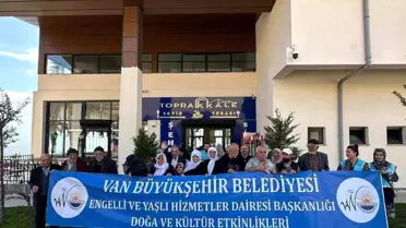 Van'da Dünya Yaşlılar Günü Kutlaması