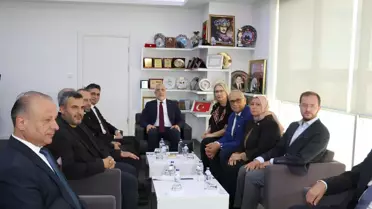Bakan Işıkhan İzmir'de Ziyaretlerde Bulundu