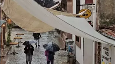 Ayvalık'ta Şiddetli Yağışlar Hayatı Olumsuz Etkiledi