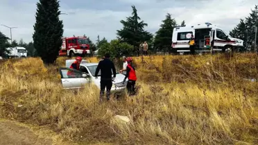 Balıkesir'de Otomobil Şarampole Uçtu