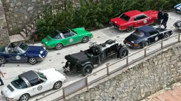 Belçikalı Turistler Artvin'de Klasik Araçlarla Turu Tamamladı