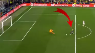 Fenerbahçe taraftarını çıldırtan pozisyon