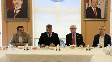 Rektör Kızıltoprak, Gazetecilerle Buluştu
