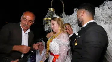 2 gün 2 gece süren aşiret düğününde takı töreninde servet bıraktılar