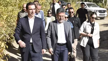 Bakan Yumaklı Nemrut Kalderası'nı Ziyaret Etti