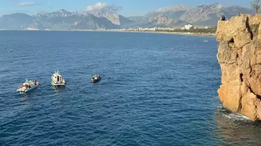 Antalya'da Dalgalarda Erkek Cesedi Bulundu