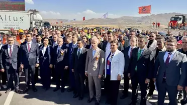 Ulaştırma ve Altyapı Bakanı Uraloğlu, Kırşehir'de tamamlanan 3 kara yolu projesinin açılışını yaptı