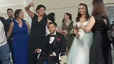 Engelli Ömer ve Lise Aşkı Dilara Evlendi