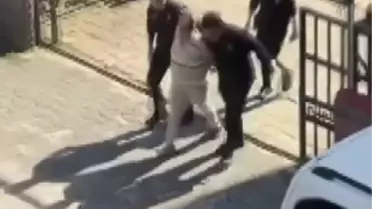 Ataşehir'de Bıçaklı Kavga: Bir Ölü