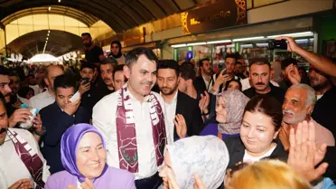 Bakan Kurum, Depremzedelere Ziyaret Ettı