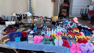 Cam Kemik Hastası Oğlu İçin El Emekleriyle Geçim Sağlıyor
