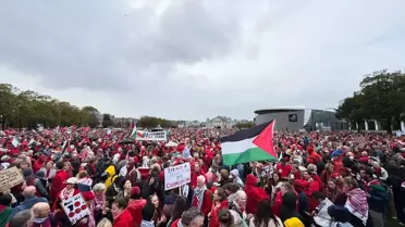 Amsterdam'da İsrail Yanlısı Politikalara Tepki