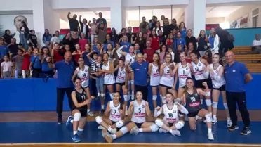 Söke Belediyesi Saldos Voleybol Takımı, Lige 3-0 Başladı