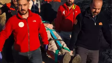 Turist, Van Kalesi'nde Kayalıklardan Düştü