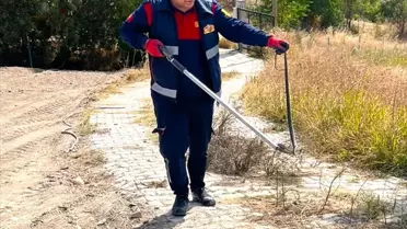 Yılan Bağ Evine Girdi, İtfaiye Yakalandı