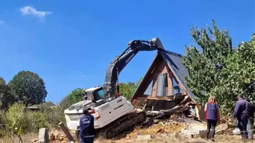 Çanakkale'de 16 Kaçak Yapı Yıkıldı