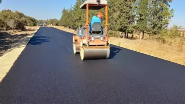 Edirne'de Köy Yollarına Sıcak Asfalt