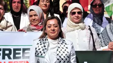 Kars'ta AK Parti Kadın Kolları'ndan 'Gazze için sessiz çığlık'
