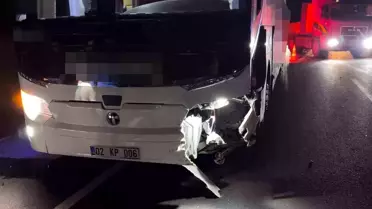 Isparta'da Otomobil ile Otobüs Çarpıştı: Sürücü Hayatını Kaybetti
