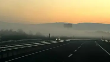 Kütahya'da Sisli Hava Trafiği Zorlaştırıyor