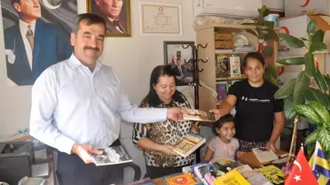 Muhtar, Bürosunu Kütüphaneye Dönüştürdü