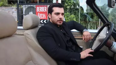 Hakan Gülsolmaz, Eşref Tek'e Benzerliğiyle Gündem Oldu