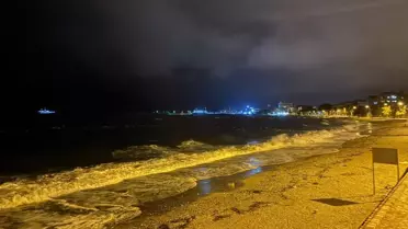 Erdek'te Lodos Hayatı Olumsuz Etkiledi