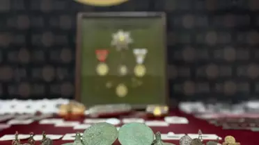 İzmir'de Tarihi Eser Kaçakçılığı Operasyonu