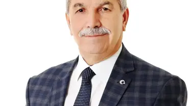 Eski Başkan Demirtaş Trafik Kazası Geçirdi
