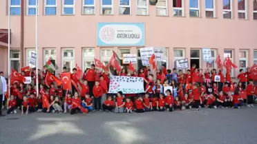 Öğrencilerden Filistin'e Farkındalık Etkinliği